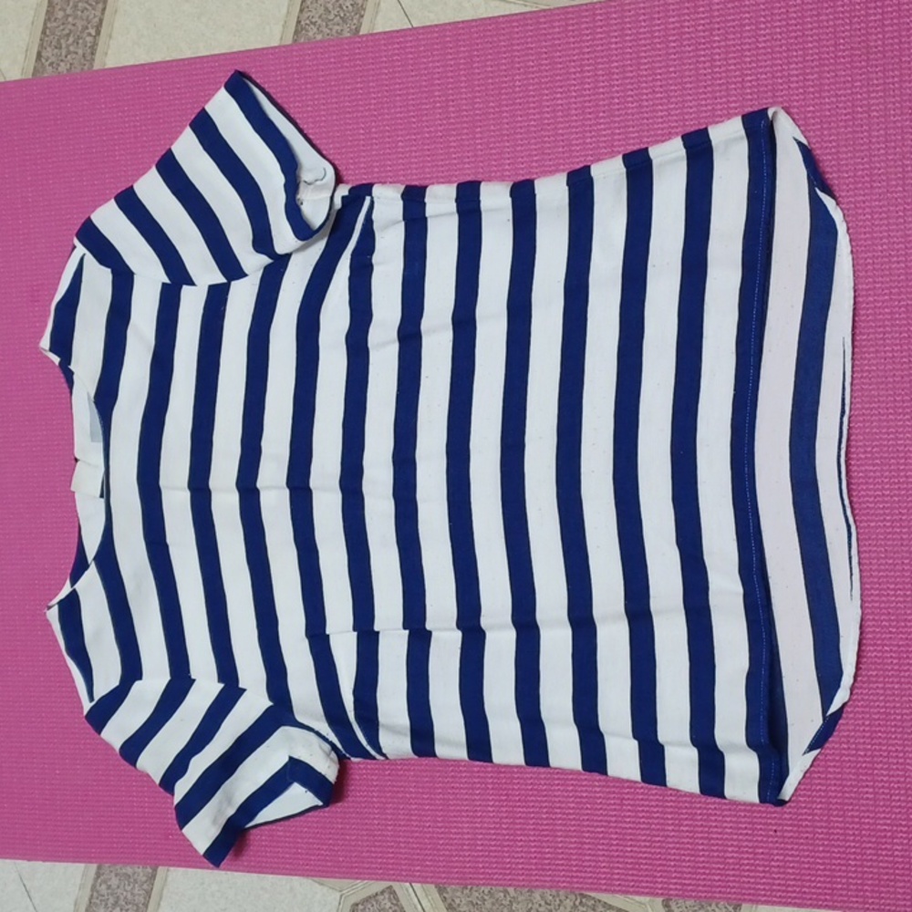 H&M Striped top Size 6